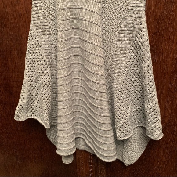 MOTH Urban Outfitters Sleeveless Scoop Neck Sweater Gray Womens Size Small - Picture 3 of 8